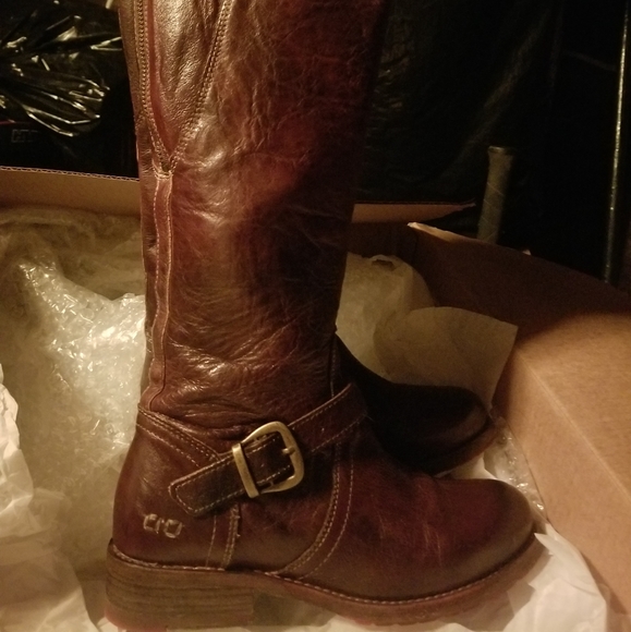 Bed: Stu Glaye Leather Boots sz 7.5 G181